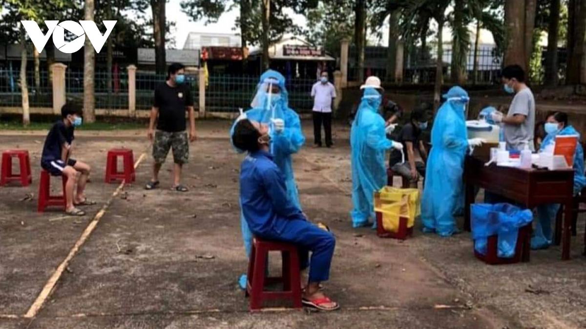 B&amp;igrave;nh Phước c&amp;oacute; 70 x&amp;atilde;, phường, thị trấn đang ở nh&amp;oacute;m &amp;ldquo;nguy cơ rất cao&amp;rdquo; về dịch Covid-19