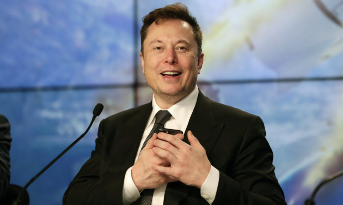 CEO của Tesla - tỷ ph&amp;uacute; Elon Musk
