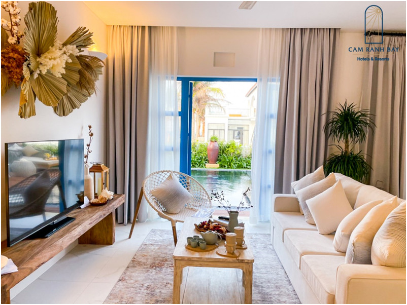 Nội thất b&amp;ecirc;n trong căn mẫu biệt thự Santorini tại quần thể phong c&amp;aacute;ch Hy Lạp ho&amp;agrave;n thiện l&amp;ecirc;n đến 80%