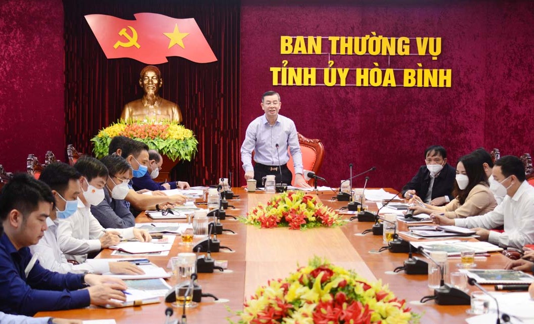&amp;Ocirc;ng  Ng&amp;ocirc; Văn Tuấn, Uỷ vi&amp;ecirc;n BCH T.Ư Đảng, B&amp;iacute; thư Tỉnh ủy H&amp;ograve;a B&amp;igrave;nh ph&amp;aacute;t biểu tại buổi l&amp;agrave;m việc.
