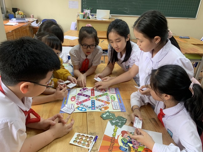 Gi&amp;aacute;o tr&amp;igrave;nh Cha-Ching được x&amp;acirc;y dựng tr&amp;ecirc;n phương ph&amp;aacute;p t&amp;iacute;ch hợp