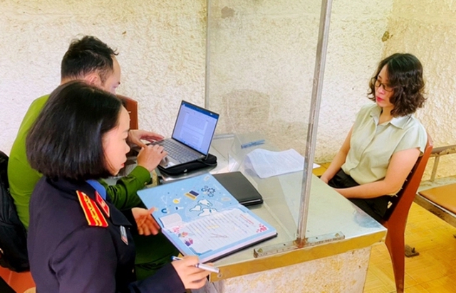 Bị can Nguyễn Thị Thanh T&amp;acirc;m, Gi&amp;aacute;m đốc kinh doanh C&amp;ocirc;ng ty CP Thương mại Hồng H&amp;agrave;