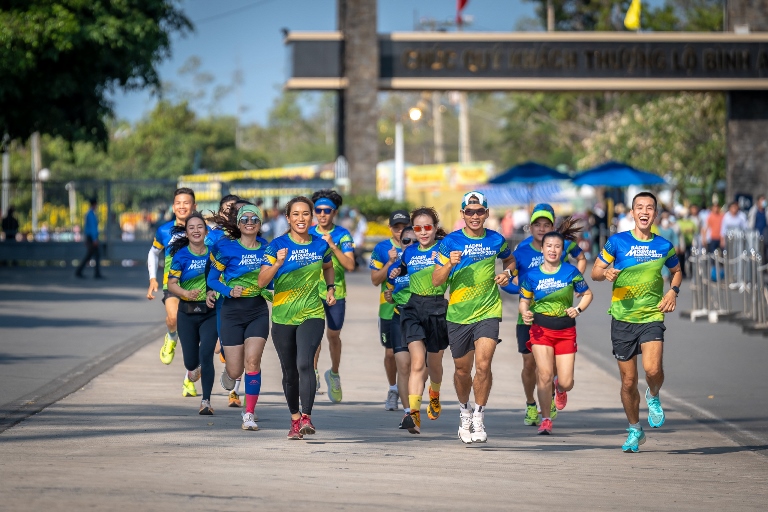 Cung đường BaDen Mountain Marathon 2023 lấy t&amp;acirc;m điểm l&amp;agrave; ngọn n&amp;uacute;i B&amp;agrave; Đen