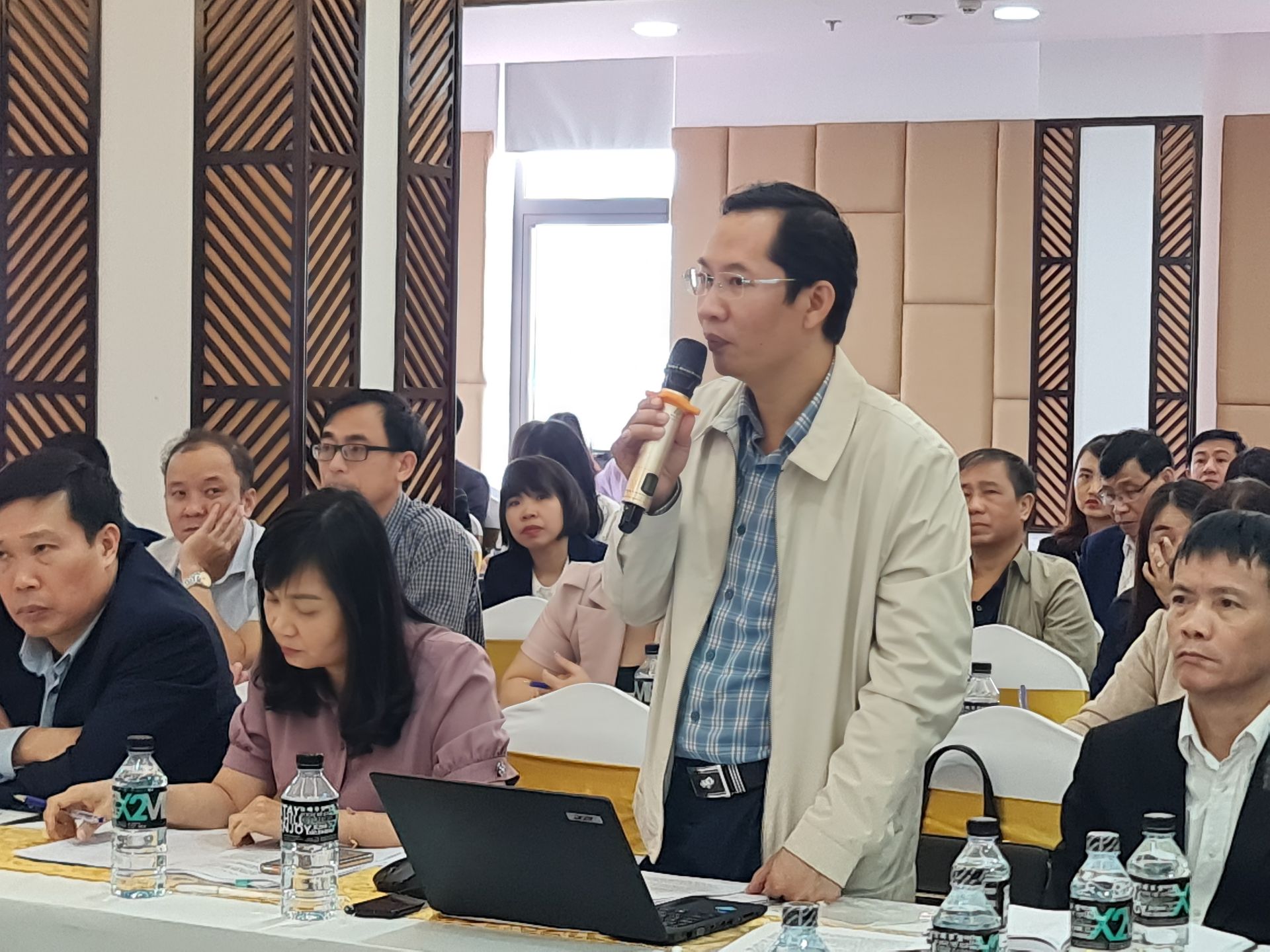 Đại diện l&amp;atilde;nh đạo Sở LĐ-TB&amp;amp;XH tỉnh Bắc Giang ph&amp;aacute;t biểu thảo luận