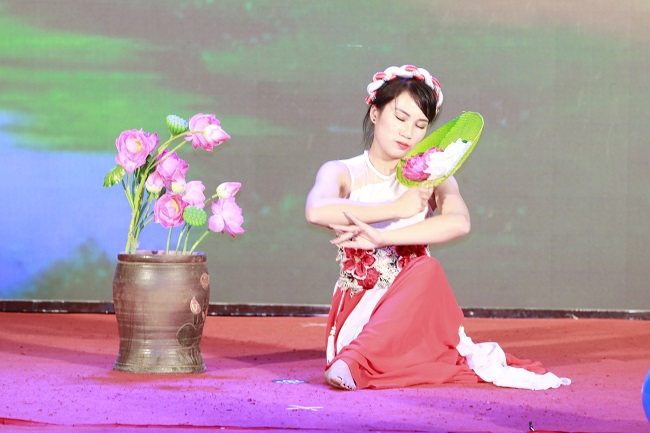 Phần thi t&amp;agrave;i năng của c&amp;aacute;c th&amp;iacute; sinh tham dự chương tr&amp;igrave;nh