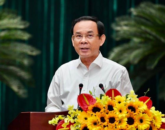 B&amp;iacute; thư Th&amp;agrave;nh ủy TPHCM Nguyễn Văn N&amp;ecirc;n ph&amp;aacute;t biểu tại hội nghị.