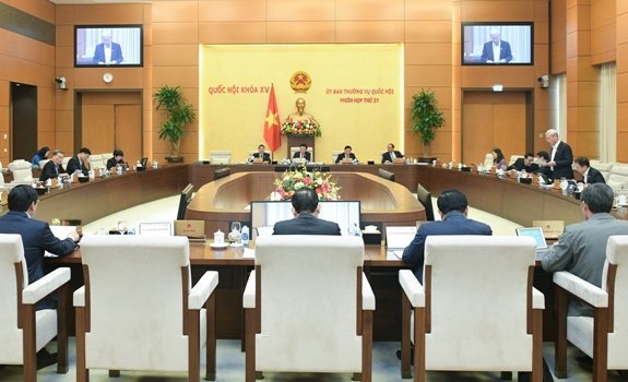 Ủy ban Thường vụ Quốc hội cho &amp;yacute; kiến về một số vấn đề lớn c&amp;ograve;n &amp;yacute; kiến kh&amp;aacute;c nhau của dự &amp;aacute;n Luật Đấu thầu (sửa đổi)
