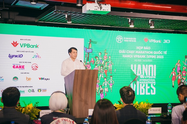 &amp;Ocirc;ng Đinh Văn Luyến, Trưởng ph&amp;ograve;ng Quản l&amp;yacute; Thể dục Thể thao, Sở Văn h&amp;oacute;a v&amp;agrave; Thể thao H&amp;agrave; Nội ph&amp;aacute;t biểu tại buổi họp b&amp;aacute;o
