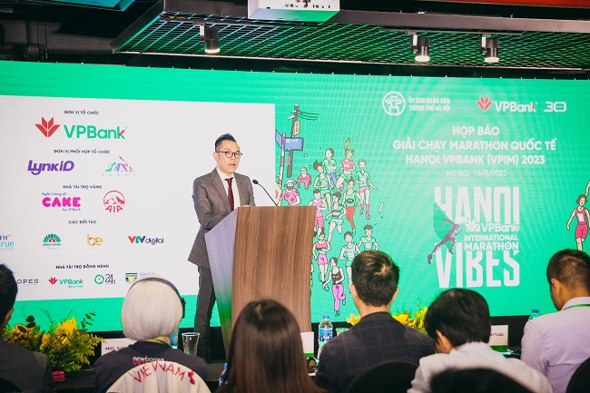 &amp;Ocirc;ng Ph&amp;ugrave;ng Duy Khương, Ph&amp;oacute; Tổng gi&amp;aacute;m đốc thường trực, phụ tr&amp;aacute;ch ph&amp;iacute;a Nam, Gi&amp;aacute;m đốc Khối Kh&amp;aacute;ch h&amp;agrave;ng C&amp;aacute; nh&amp;acirc;n VPBank