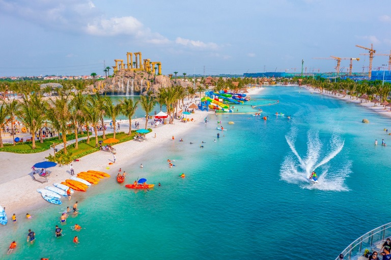 Cư d&amp;acirc;n Vinhomes Ocean Park 2 được tận hưởng cuộc sống nghỉ dưỡng đẳng cấp với Tổ hợp C&amp;ocirc;ng vi&amp;ecirc;n biển tạo s&amp;oacute;ng nh&amp;acirc;n tạo lớn nhất thế giới Royal Wave Park