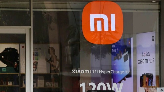Cửa h&amp;agrave;nh điện thoại Xiaomi ở Ấn Độ. Ảnh Business Recorder