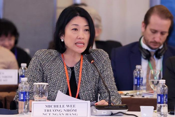 B&amp;agrave; Michele We - Trưởng Nh&amp;oacute;m c&amp;ocirc;ng t&amp;aacute;c ng&amp;acirc;n h&amp;agrave;ng