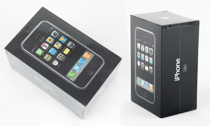 Chiếc iPhone 2G được RR Auction b&amp;aacute;n đấu gi&amp;aacute; th&amp;agrave;nh c&amp;ocirc;ng. Ảnh: RR Auction