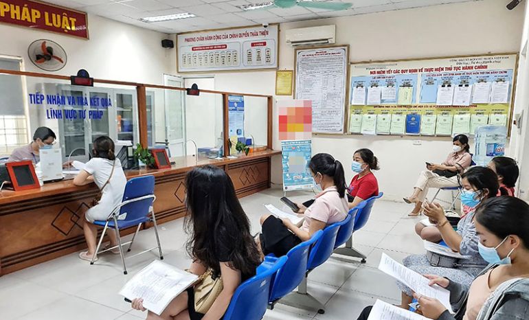 uyệt đối kh&amp;ocirc;ng y&amp;ecirc;u cầu c&amp;ocirc;ng d&amp;acirc;n đến cơ quan c&amp;ocirc;ng an thực hiện thủ tục x&amp;aacute;c nhận th&amp;ocirc;ng tin cư tr&amp;uacute;,Ảnh minh họa