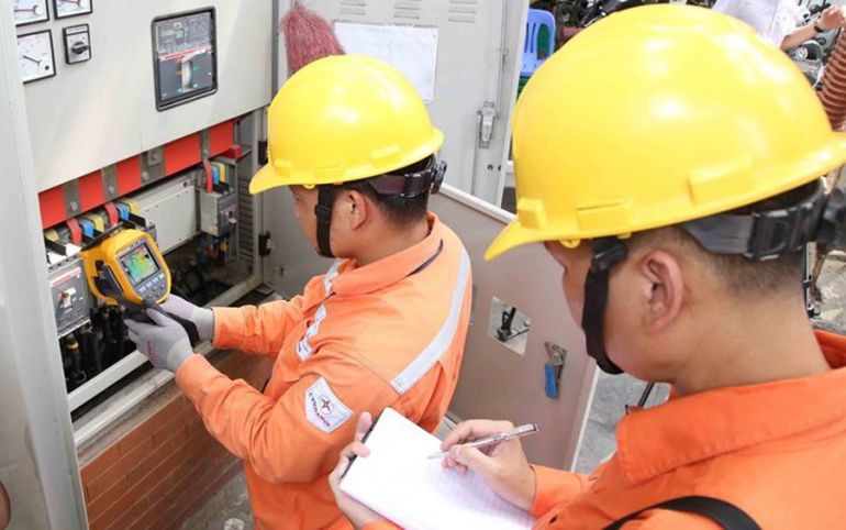 Bộ C&amp;ocirc;ng Thương đang lấy &amp;yacute; kiến của nh&amp;acirc;n d&amp;acirc;n đối với dự thảo Th&amp;ocirc;ng tư hướng dẫn về hợp đồng mua b&amp;aacute;n điện phục vụ mục đ&amp;iacute;ch sinh hoạt.Ảnh minh họa