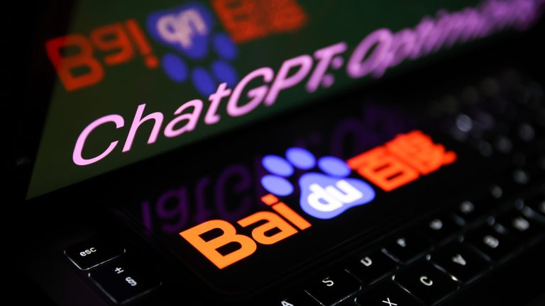 Ernie Bot của Baidu được đưa ra sau sự b&amp;ugrave;ng nổ về mức độ phổ biến xung quanh ChatGPT của OpenAI.