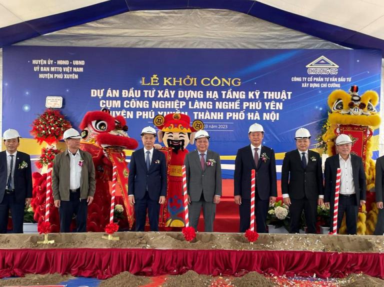 L&amp;atilde;nh đạo th&amp;agrave;nh phố H&amp;agrave; Nội v&amp;agrave; huyện Ph&amp;uacute; Xuy&amp;ecirc;n dự lễ khởi c&amp;ocirc;ng dự &amp;aacute;n