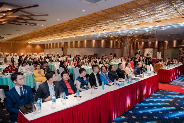 To&amp;agrave;n cảnh sự kiện Đại hội kiện to&amp;agrave;n Hội đồng nh&amp;agrave; huấn luyện v&amp;agrave; ph&amp;aacute;t triển doanh nghiệp Việt Nam