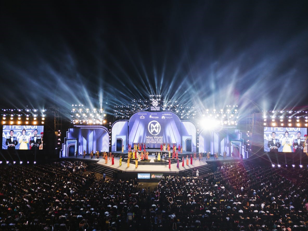 MerryLand Quy Nhơn bừng s&amp;aacute;ng trong đ&amp;ecirc;m chung kết Miss World Vietnam 2022, khắc s&amp;acirc;u v&amp;agrave;o t&amp;acirc;m tr&amp;iacute; của 15.000 kh&amp;aacute;ch tham dự về một điểm đến s&amp;ocirc;i động h&amp;agrave;ng đầu Quy Nhơn