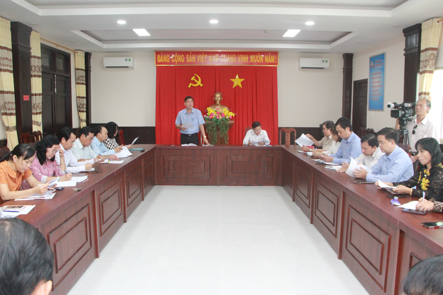 Đại biểu tham dự hội nghị giao ban b&amp;aacute;o ch&amp;iacute;.