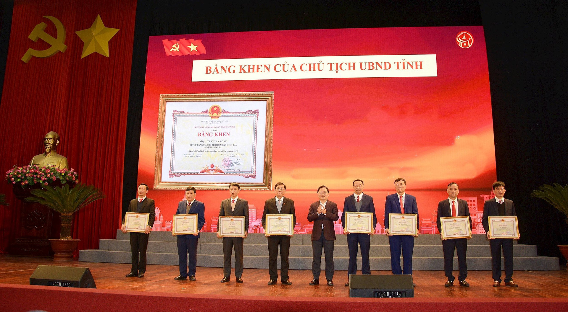 16 c&amp;aacute; nh&amp;acirc;n c&amp;oacute; th&amp;agrave;nh t&amp;iacute;ch xuất sắc trong thực hiện nhiệm vụ c&amp;ocirc;ng t&amp;aacute;c năm 2023 được nhận Bằng khen của Chủ tịch UBND tỉnh Bắc Ninh