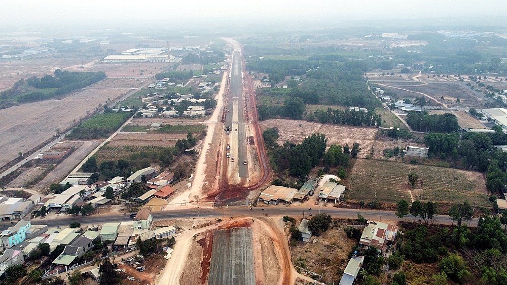 Dự &amp;aacute;n th&amp;agrave;nh phần 3, cao tốc Bi&amp;ecirc;n H&amp;ograve;a - Vũng T&amp;agrave;u tại n&amp;uacute;t giao đường Mỹ Xu&amp;acirc;n &amp;ndash; Ng&amp;atilde;i Giao (thị x&amp;atilde; Ph&amp;uacute; Mỹ). Cơ  bản  đ&amp;atilde;  ho&amp;agrave;n  th&amp;agrave;nh
