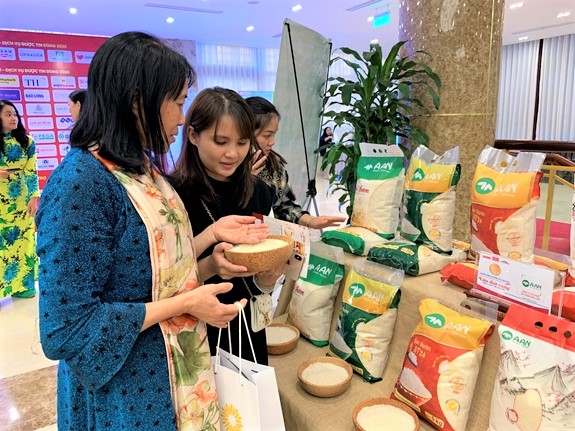 Đề xuất phương &amp;aacute;n giao đơn vị sự nghiệp quản l&amp;yacute; sử dụng Nh&amp;atilde;n hiệu Gạo của Việt Nam
