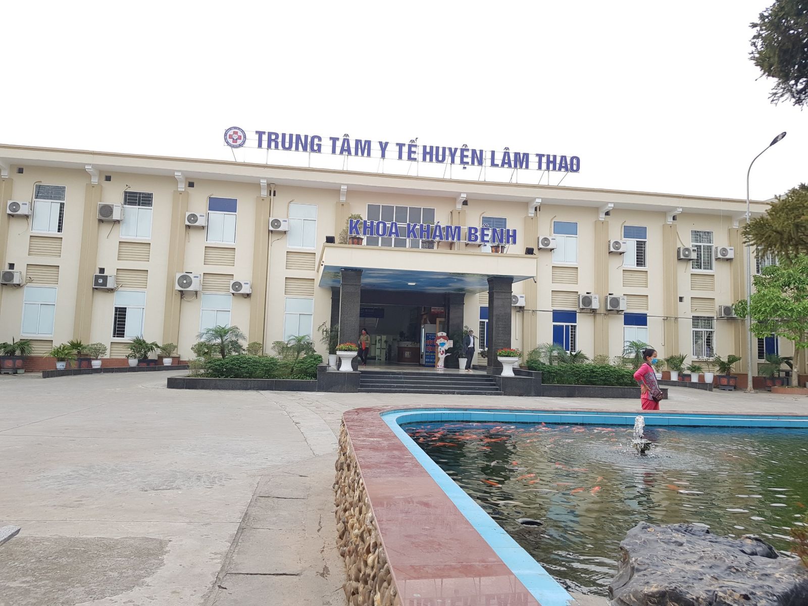 Khu tiếp nhận bệnh nh&amp;acirc;n của TTYT L&amp;acirc;m Thao lu&amp;ocirc;n đảm bảo khoảng c&amp;aacute;ch an to&amp;agrave;n