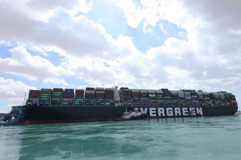 Sự kiện k&amp;ecirc;nh đ&amp;agrave;o Suez bị tắc đ&amp;atilde; khiến nhiều doanh nghiệp rơi v&amp;agrave;o cảnh đi&amp;ecirc;u đứng