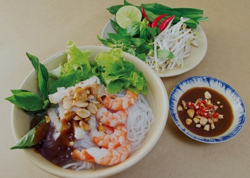 B&amp;uacute;n gỏi gi&amp;agrave; (nguồn: Internet)