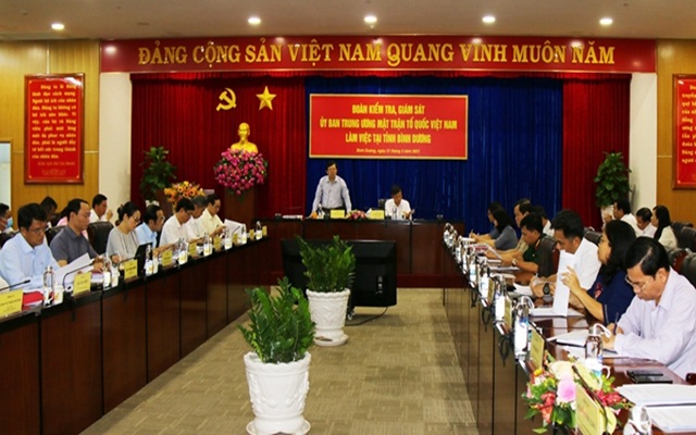 Đồng ch&amp;iacute; Nguyễn Hữu Dũng, Ph&amp;oacute; Chủ tịch Ủy ban Trung ương MTTQ Việt Nam ph&amp;aacute;t biểu.