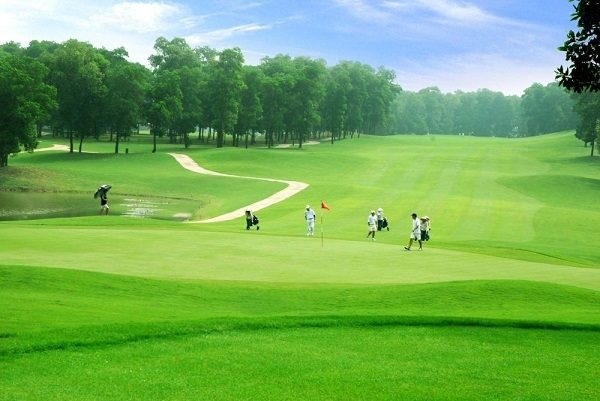 Theo FLC, Mục ti&amp;ecirc;u của Dự &amp;aacute;n l&amp;agrave; x&amp;acirc;y dựng tổ hợp s&amp;acirc;n golf, tạo một quần thể du lịch sinh th&amp;aacute;i nghỉ dưỡng, giải tr&amp;iacute; cao cấp, đạt ti&amp;ecirc;u chuẩn quốc tế