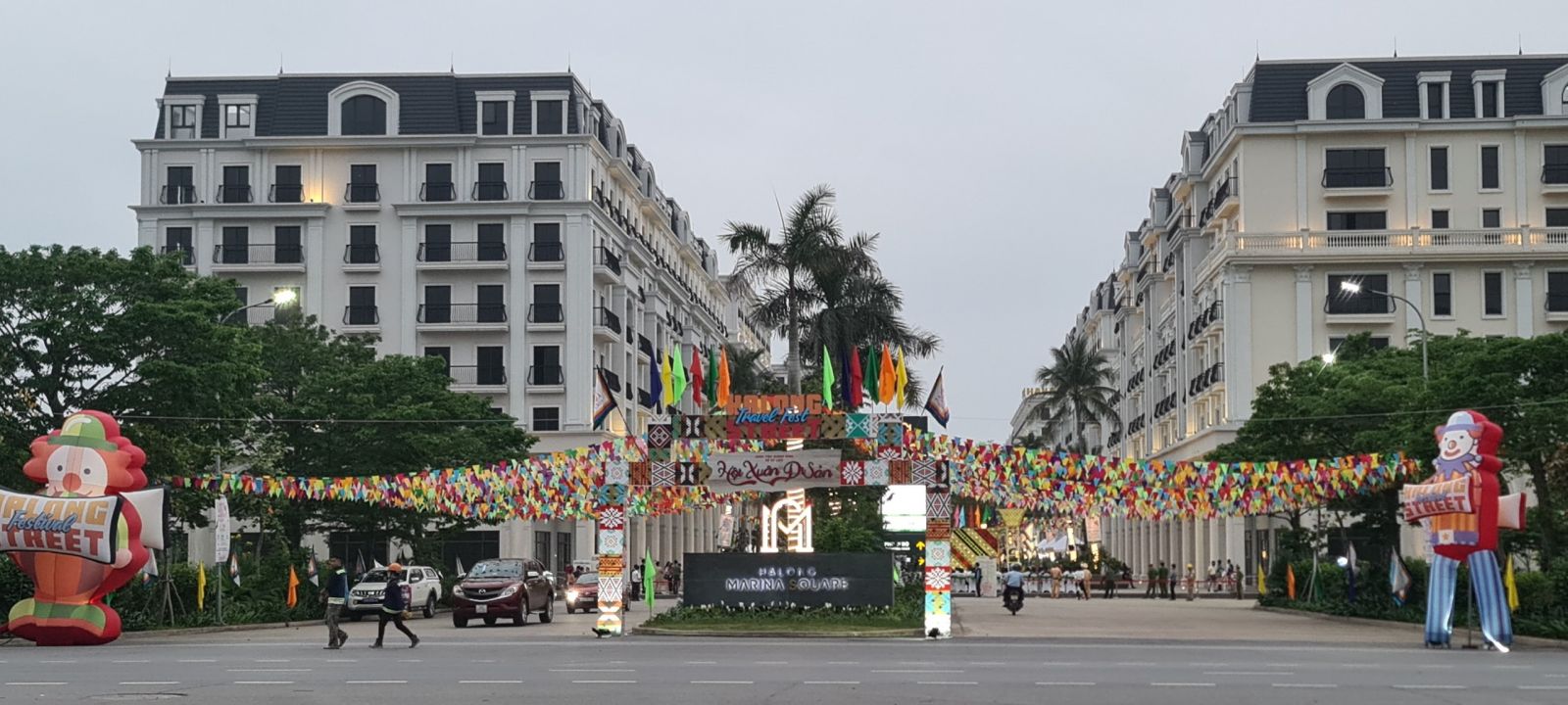Lung linh lễ hội du lịch đường phố Hạ Long tại khu phức hợp Marina phường H&amp;ugrave;ng Thắng Hạ Long