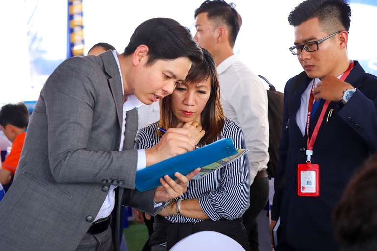 Kh&amp;aacute;ch h&amp;agrave;ng tranh thủ t&amp;igrave;m hiểu cơ hội đầu tư Century City trước ng&amp;agrave;y 10/04 để c&amp;oacute; được mức gi&amp;aacute; tốt