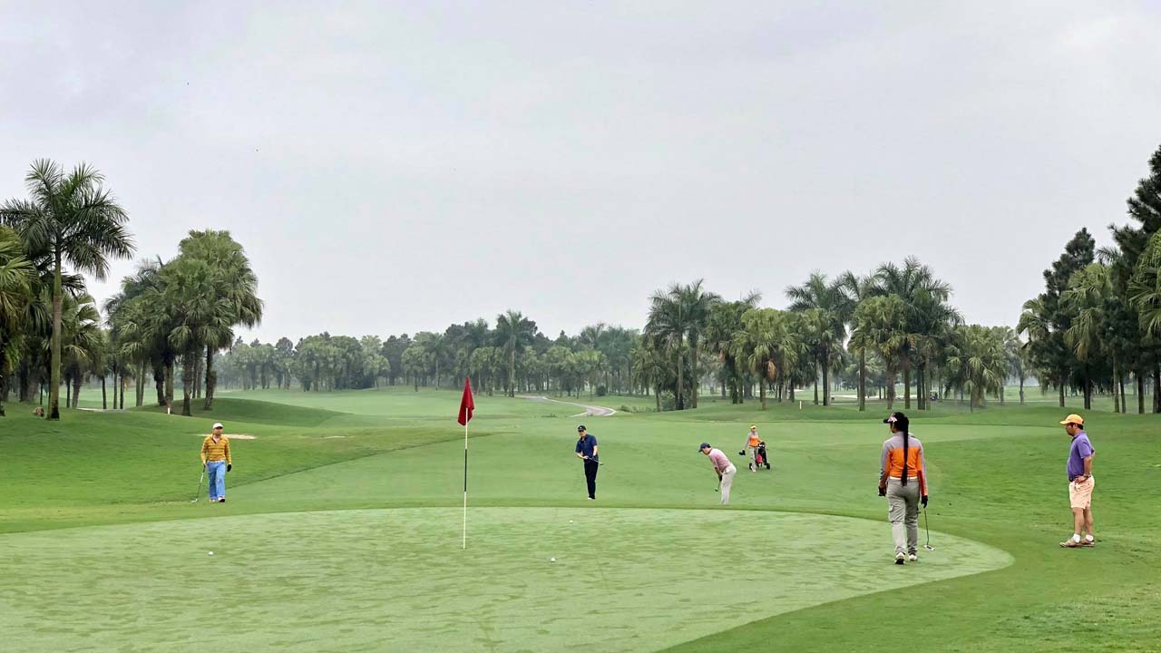 Tập đo&amp;agrave;n Ph&amp;uacute; T&amp;agrave;i Đức muốn đầu tư s&amp;acirc;n tập golf 35,5 tỷ đồng tại H&amp;agrave; Tĩnh
