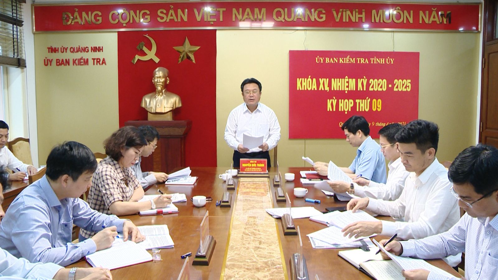 Ủy ban Kiểm tra Tỉnh ủy đ&amp;atilde; tổ chức kỳ họp thứ 9 để xem x&amp;eacute;t, kết luận kiểm tra khi c&amp;oacute; dấu hiệu vi phạm đối với Đảng ủy v&amp;agrave; người đứng đầu cấp ủy, ch&amp;iacute;nh quyền x&amp;atilde; Đ&amp;ocirc;ng X&amp;aacute;, huyện V&amp;acirc;n Đồn.