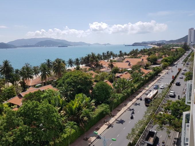 Khu resort Ana Mandara nh&amp;igrave;n ra biển Nha Trang