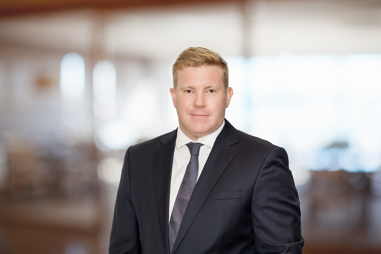 &amp;Ocirc;ng Matthew Powell, Gi&amp;aacute;m đốc, Savills Hanoi