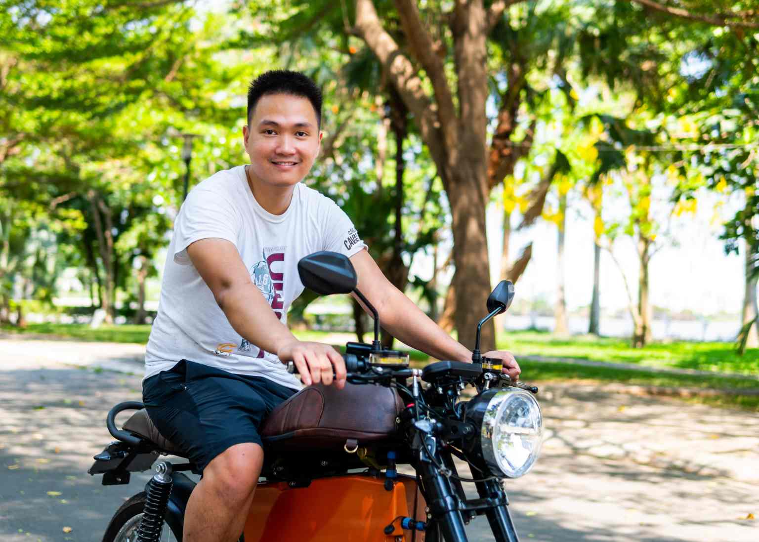 Sơn Nguyễn, người s&amp;aacute;ng lập ki&amp;ecirc;m gi&amp;aacute;m đốc điều h&amp;agrave;nh của Dat Bike. T&amp;iacute;n dụng h&amp;igrave;nh ảnh: Dat Bike