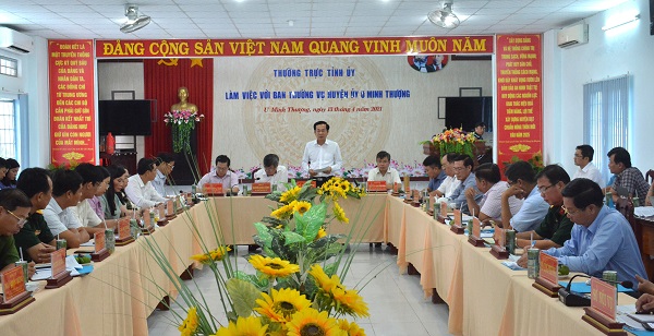 Đ&amp;ocirc;̀ng chí Đ&amp;ocirc;̃ Thanh Bình - Ủy vi&amp;ecirc;n Trung ương Đảng, Bí thư Tỉnh ủy ph&amp;aacute;t biểu tại buổi làm vi&amp;ecirc;̣c với Ban Thường vụ Huy&amp;ecirc;̣n ủy U Minh Thượng