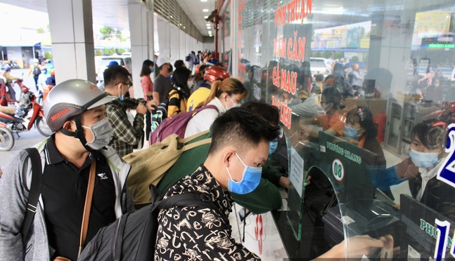 Gi&amp;aacute; v&amp;eacute; dịp lễ 30/04-01/05 sẽ tăng từ 20-40% so với ng&amp;agrave;y thường