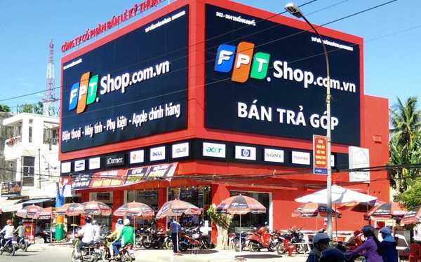 Ph&amp;oacute; tổng gi&amp;aacute;m đốc FPT Retail n&amp;acirc;ng vốn sở hữu qua cổ phiếu