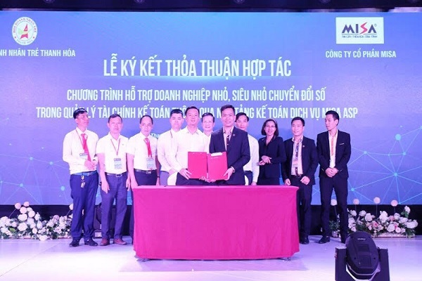 C&amp;ocirc;ng ty CP MISA đ&amp;atilde; k&amp;yacute; kết g&amp;oacute;i t&amp;agrave;i trợ dịch vụ chuyển đổi số cho Hội doanh nghiệp trẻ Thanh H&amp;oacute;a