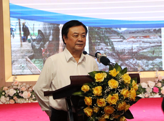 Bộ trưởng Bộ NN v&amp;agrave; PTNT L&amp;ecirc; Minh Hoan ph&amp;aacute;t biểu tại hội nghị.
