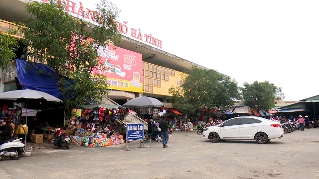 Chợ TP H&amp;agrave; Tĩnh