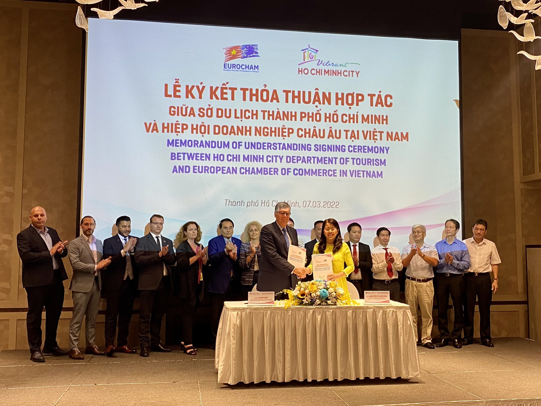 L&amp;atilde;nh đạo Sở Du lịch TPHCM v&amp;agrave; EuroCham k&amp;yacute; kết thỏa thuận hợp t&amp;aacute;c giai đoạn 2022 - 2024