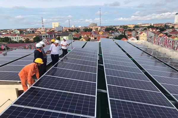 Lập 3 đo&amp;agrave;n kiểm tra dự &amp;aacute;n điện mặt trời &amp;aacute;p m&amp;aacute;i
