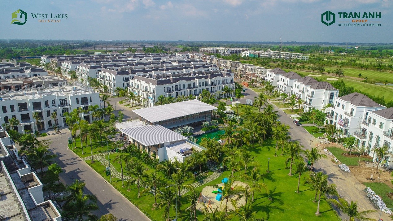 Những căn biệt thự West Lakes đang dần ho&amp;agrave;n thiện