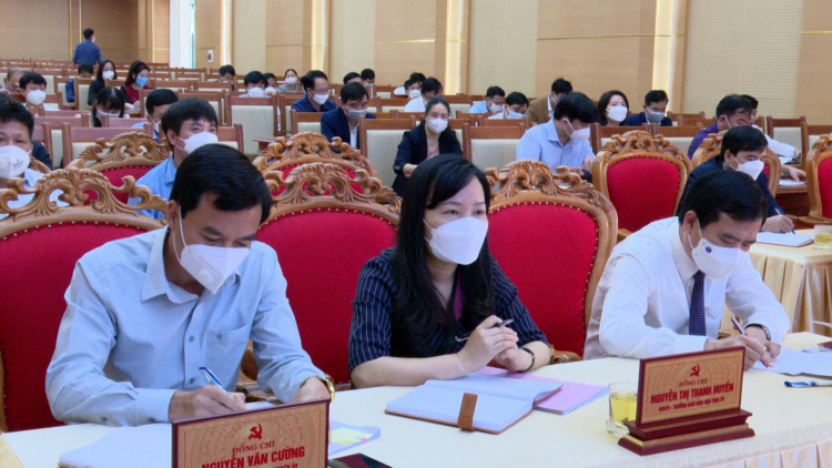 Trưởng Ban D&amp;acirc;n vận Tỉnh ủy Ph&amp;uacute; Thọ- Nguyễn Thị Thanh Huyền dự hội nghị