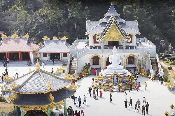 Ch&amp;ugrave;a Bụt, điểm du lịch t&amp;acirc;m linh nỗi tiếng cửa biển Lạch Trường